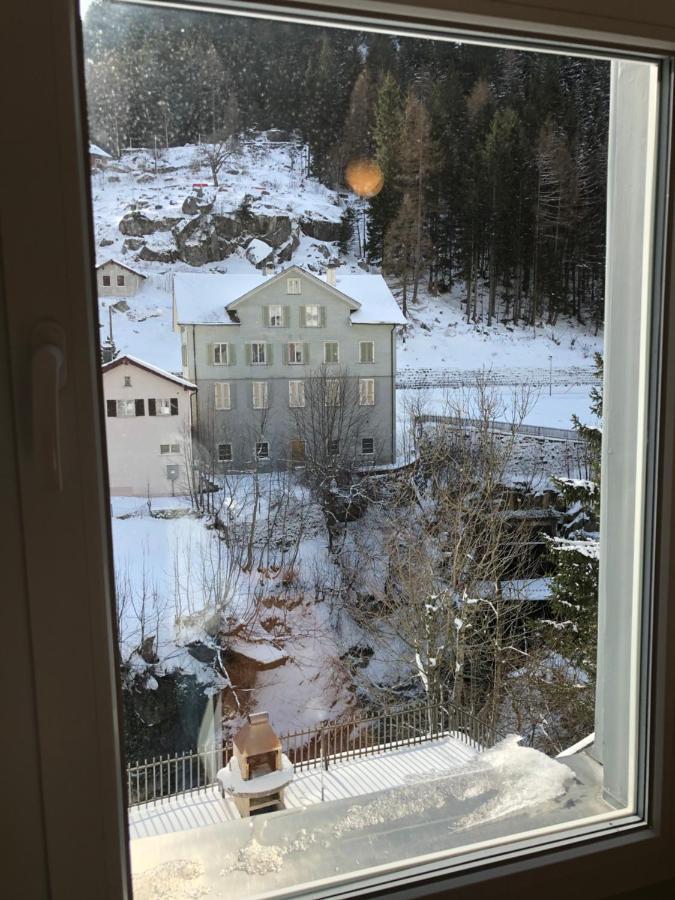 Alpine Haus Apartment Goschenen Exterior photo